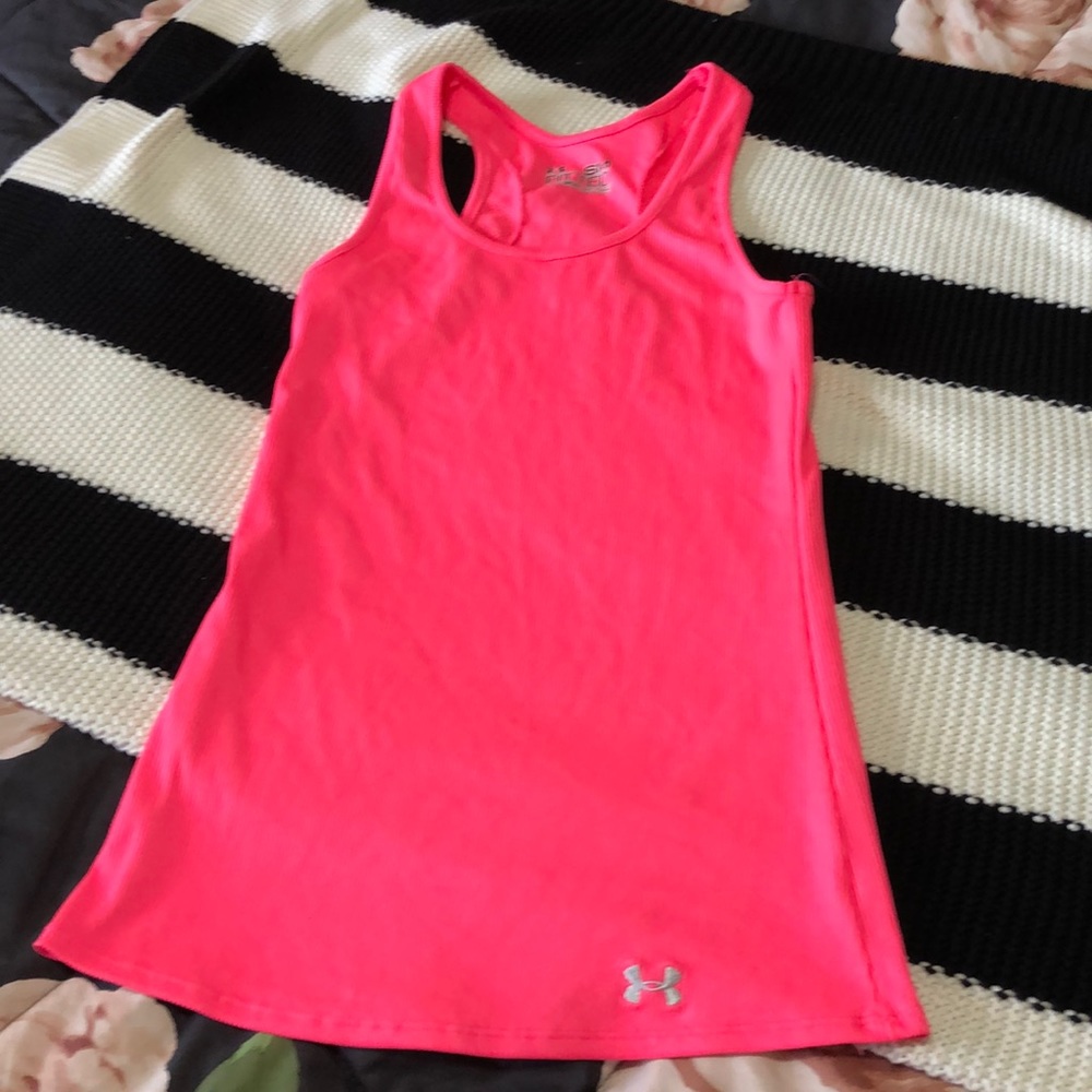 Pink tank top